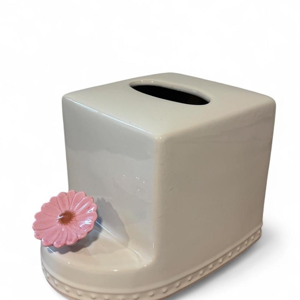 Nora Fleming Stoneware Tissue Box Cover with Pink Daisy Mini B6